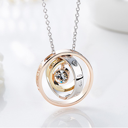New Arrival 2019 Brass 3 Circles Rotating Chain Crystal Pendant Necklace