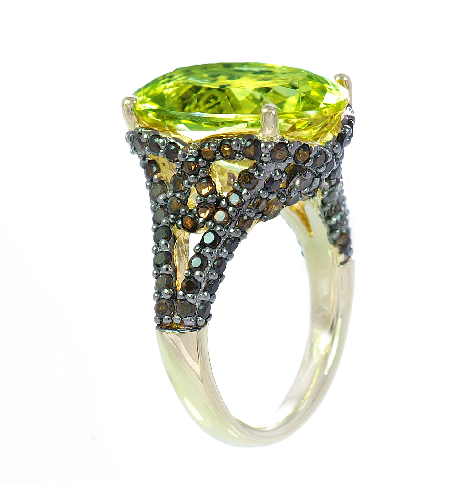 18K Smoky Quartz Ring with Peridot