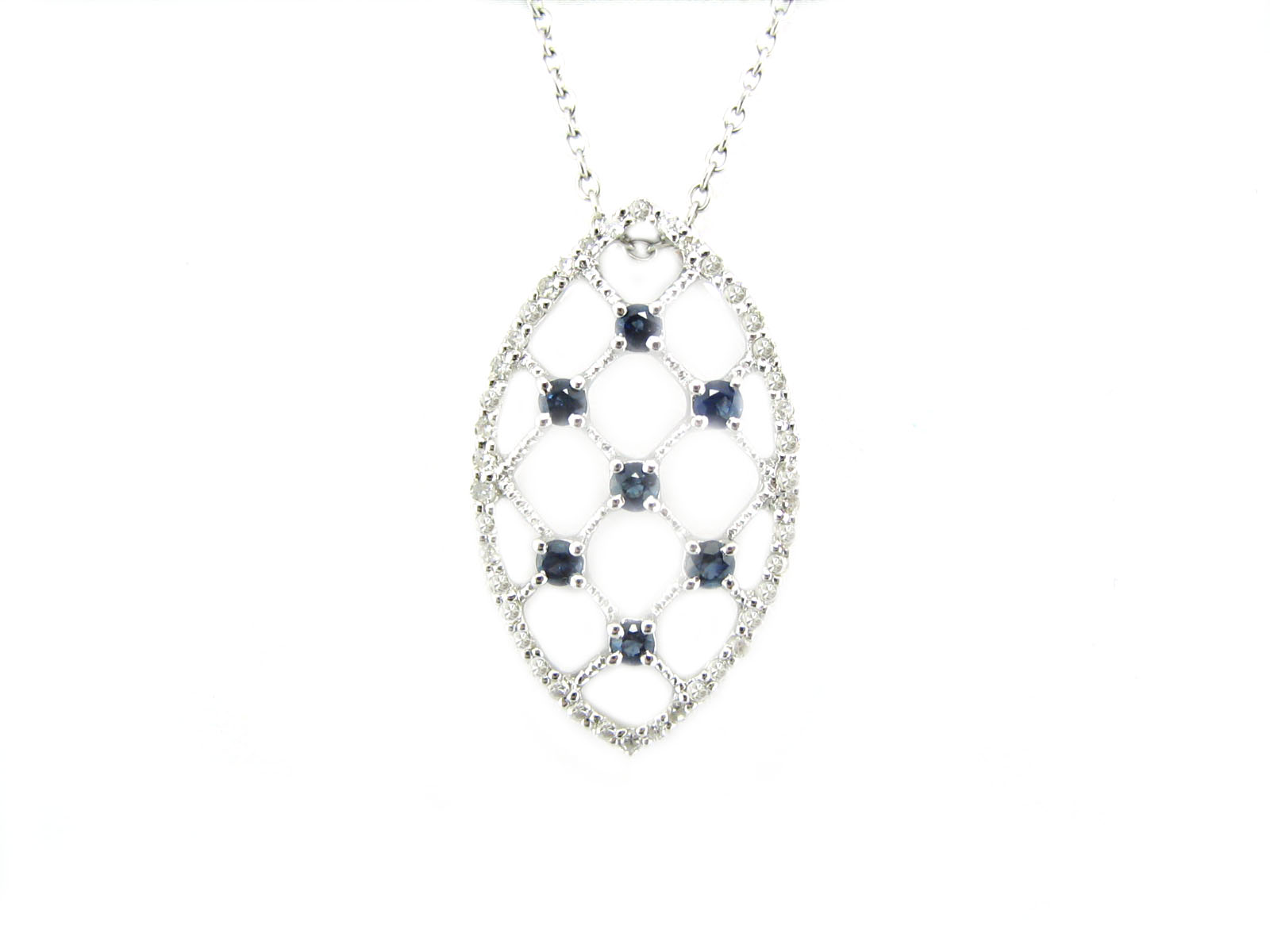 18K Oval Net Pendant with Sapphire