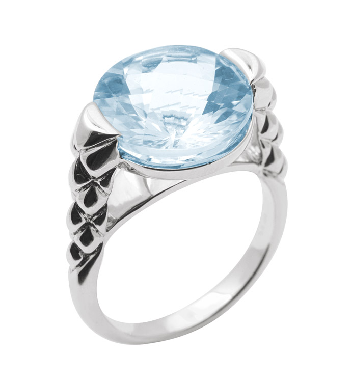 18K Gold Diamond Ring With Sapphire